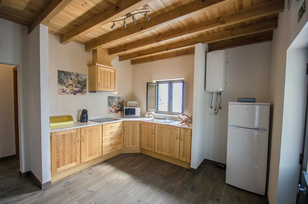 Oliveira Country House Figueira e Barros Pokoj fotografie